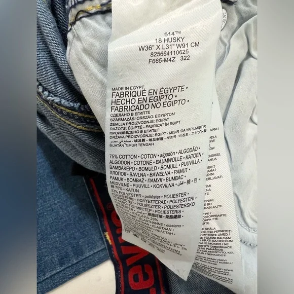 Levi's Classic Straight Denim Jeans - Picture 12 of 12